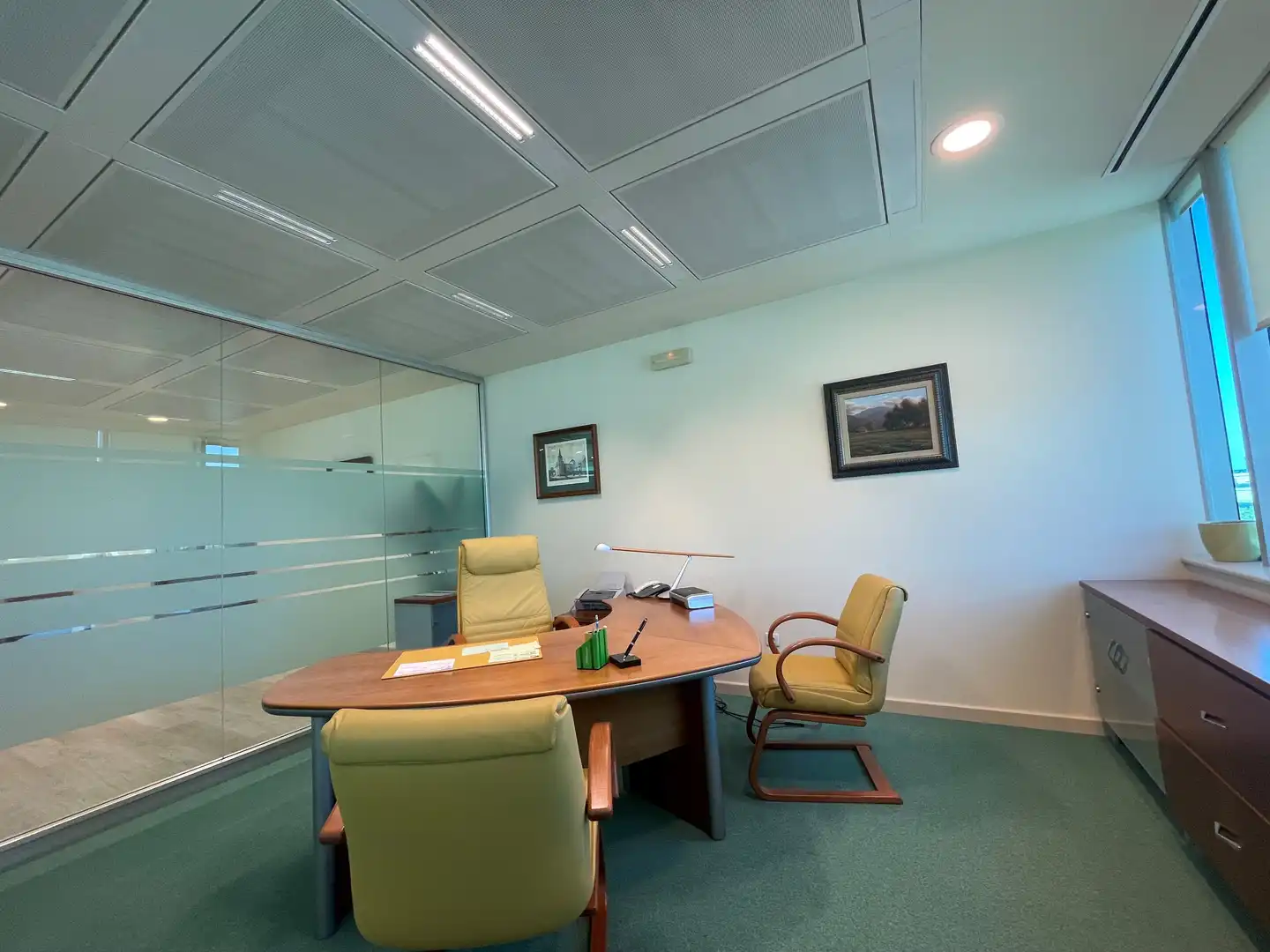 Büro zum Verkauf in Alcalá de Henares mit Klimaanlage und Heizung