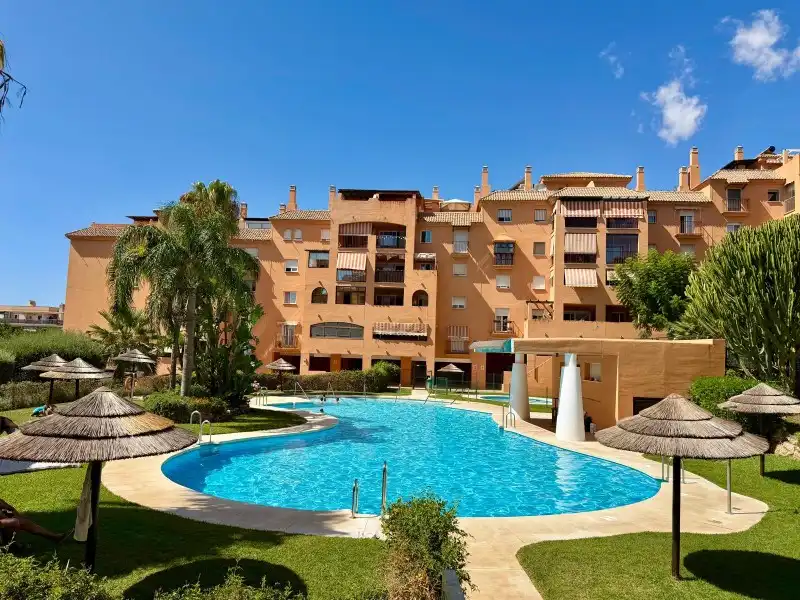 Vista exterior de Pis en venda en Torremolinos amb Aire condicionat, Terrassa i Traster