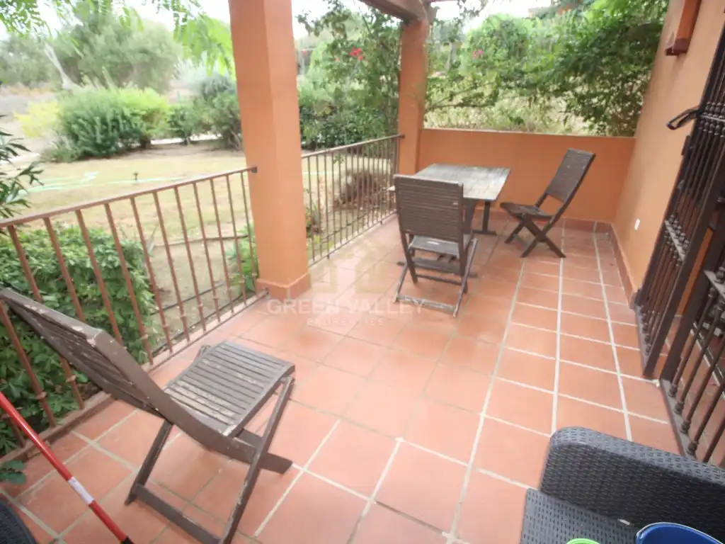 Garten von Erdgeschoss zum Verkauf in La Alcaidesa mit Klimaanlage, Terrasse und Schwimmbad