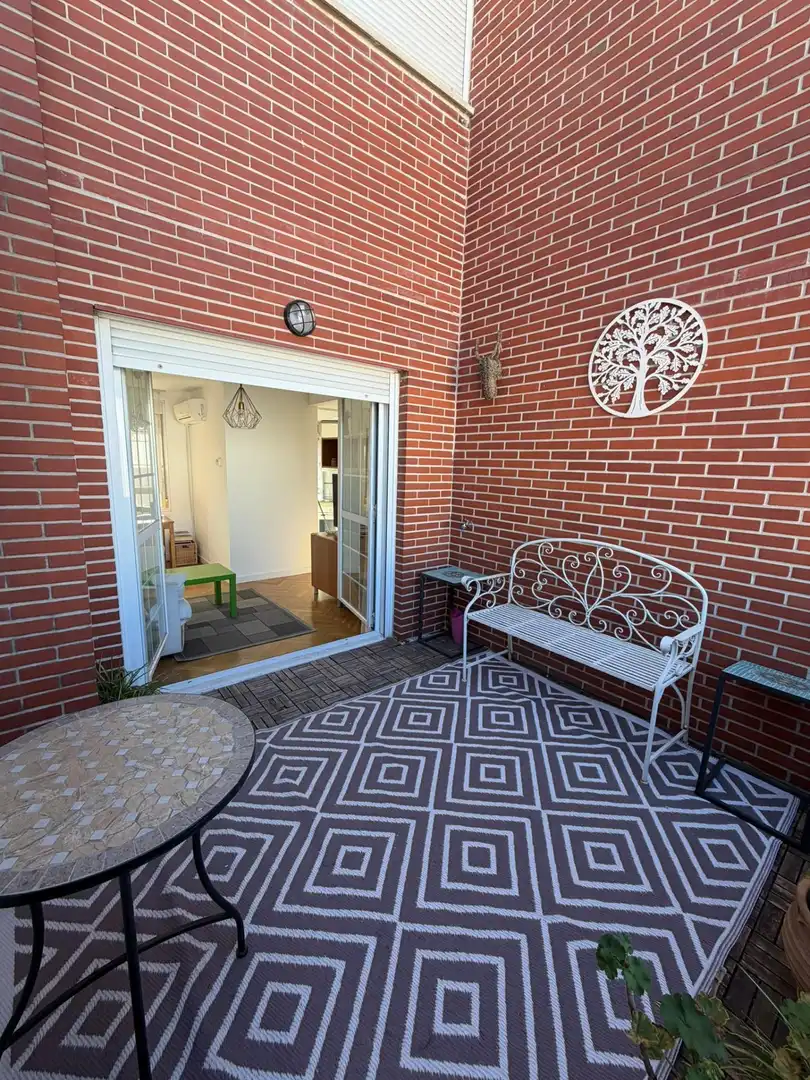 Wohnung zur Miete in Calle MARQUES DE VIANA, Valdeacederas