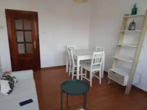 Wohnzimmer von Wohnung zur Miete in Gijón  mit Heizung, Parkett und Möbliert