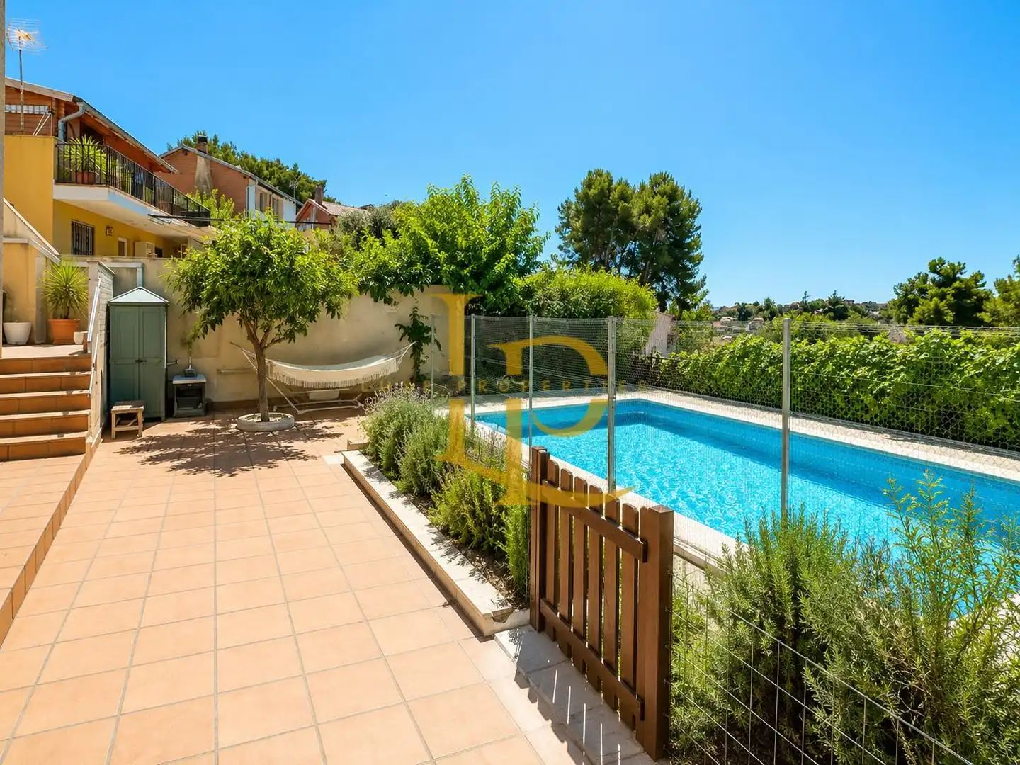 Piscina de Casa o xalet en venda en Rubí amb Aire condicionat, Calefacció i Jardí privat