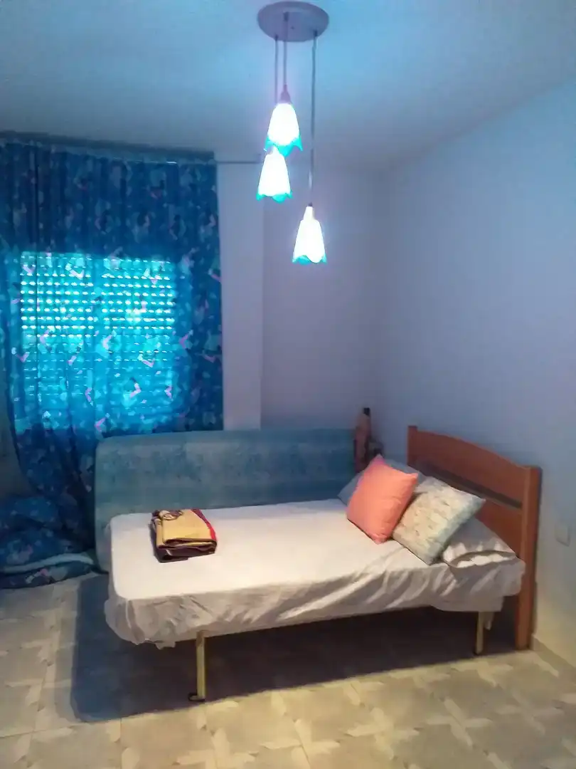 Habitación de Piso en venta en Cañamero con Amueblado