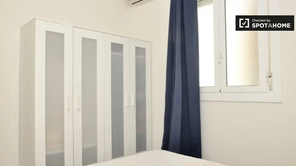 Flat for rent in El Raval