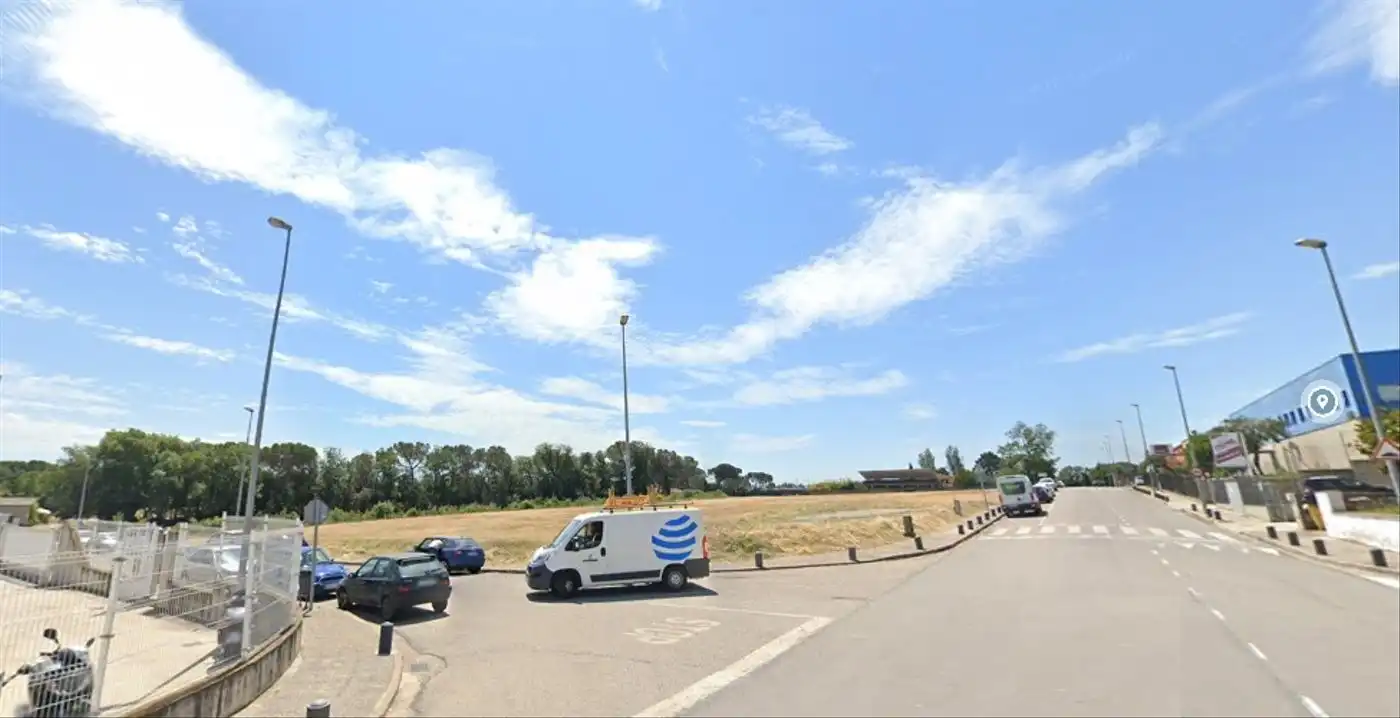 Außenansicht von Fabrik Grundstücke zum Verkauf in Riudellots de la Selva