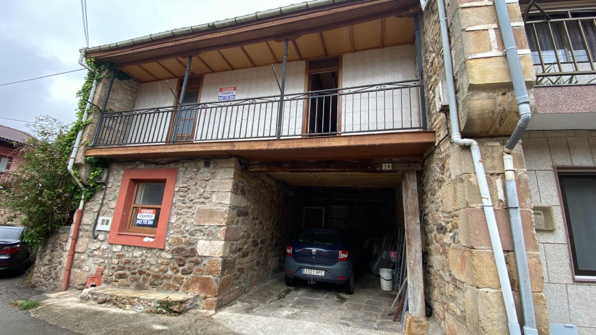 Exterior view of House or chalet for sale in Los Corrales de Buelna   with Private garden