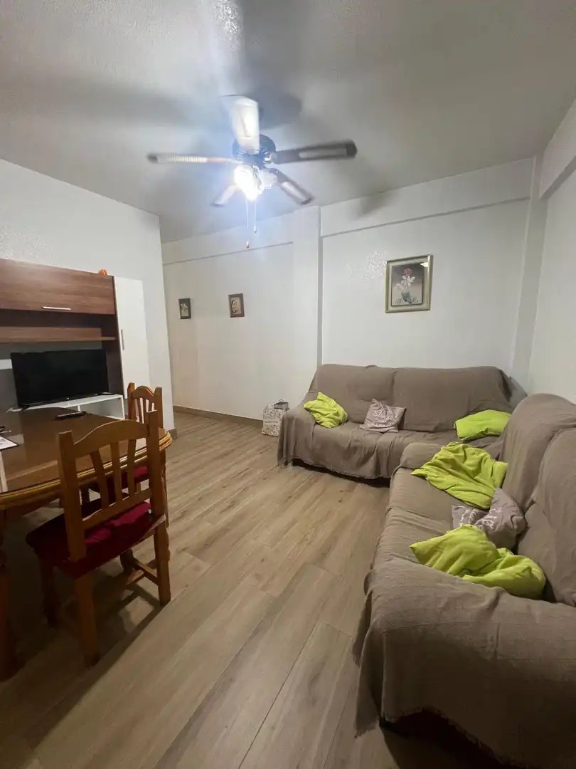 Apartament amb ascensor de lloguer a Ciudad Jardín - Tagarete - El Zapillo, imagen 4