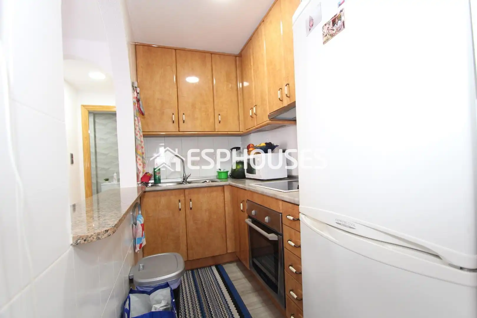 Cocina de Apartamento en venta en Guardamar del Segura con Terraza, Trastero y Amueblado
