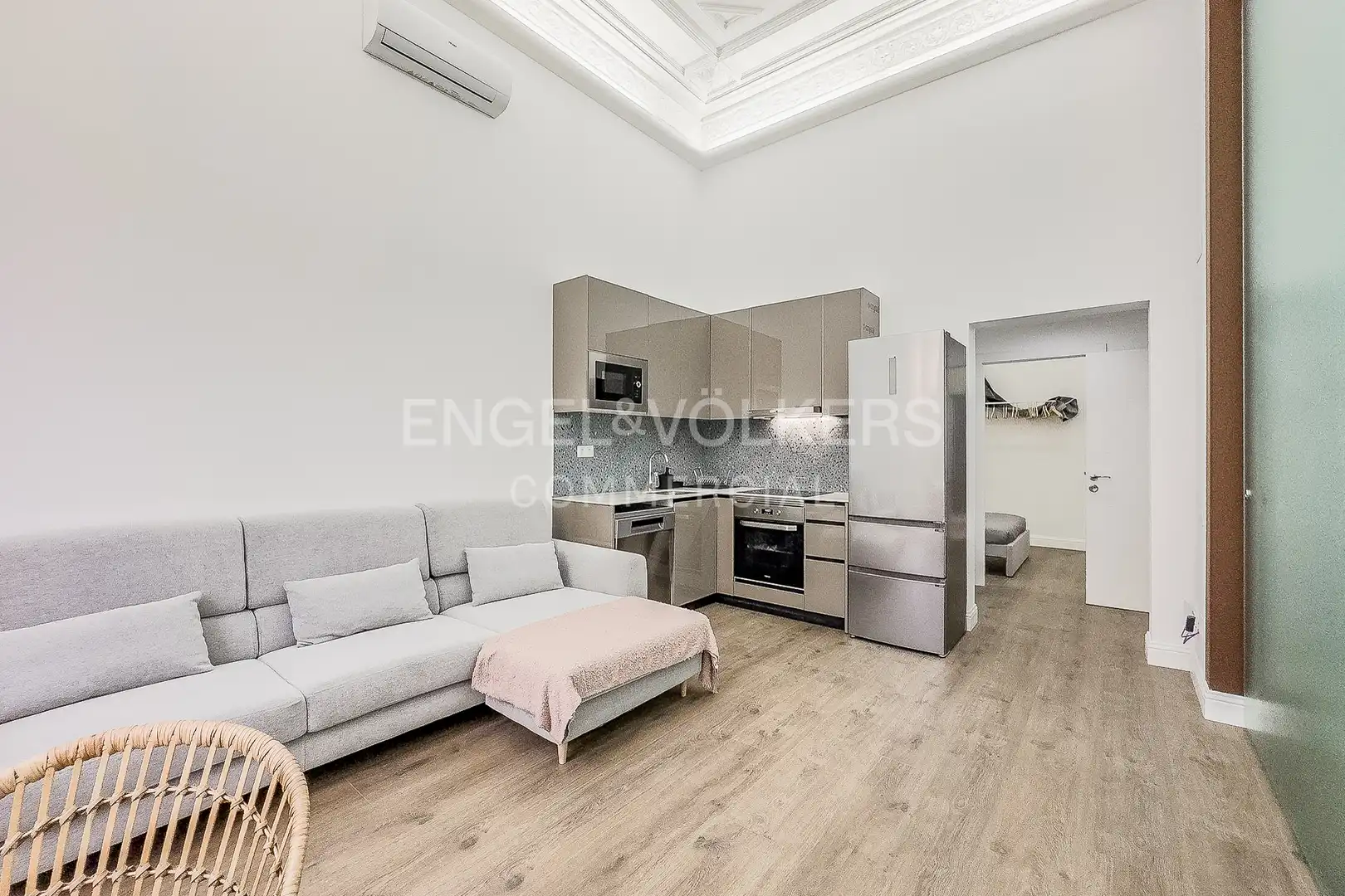 Piso con terraza en alquiler en Eixample, imagen 3