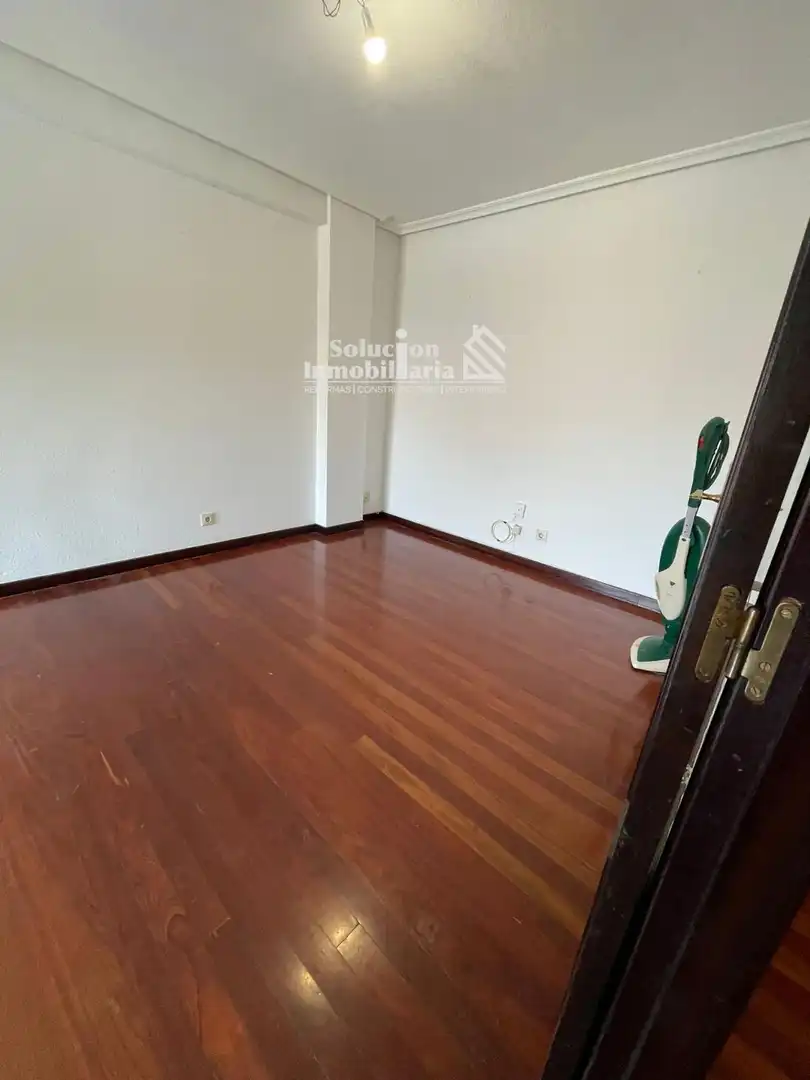 Sala de estar de Piso en venta en Salamanca con Calefacción, Terraza y Trastero