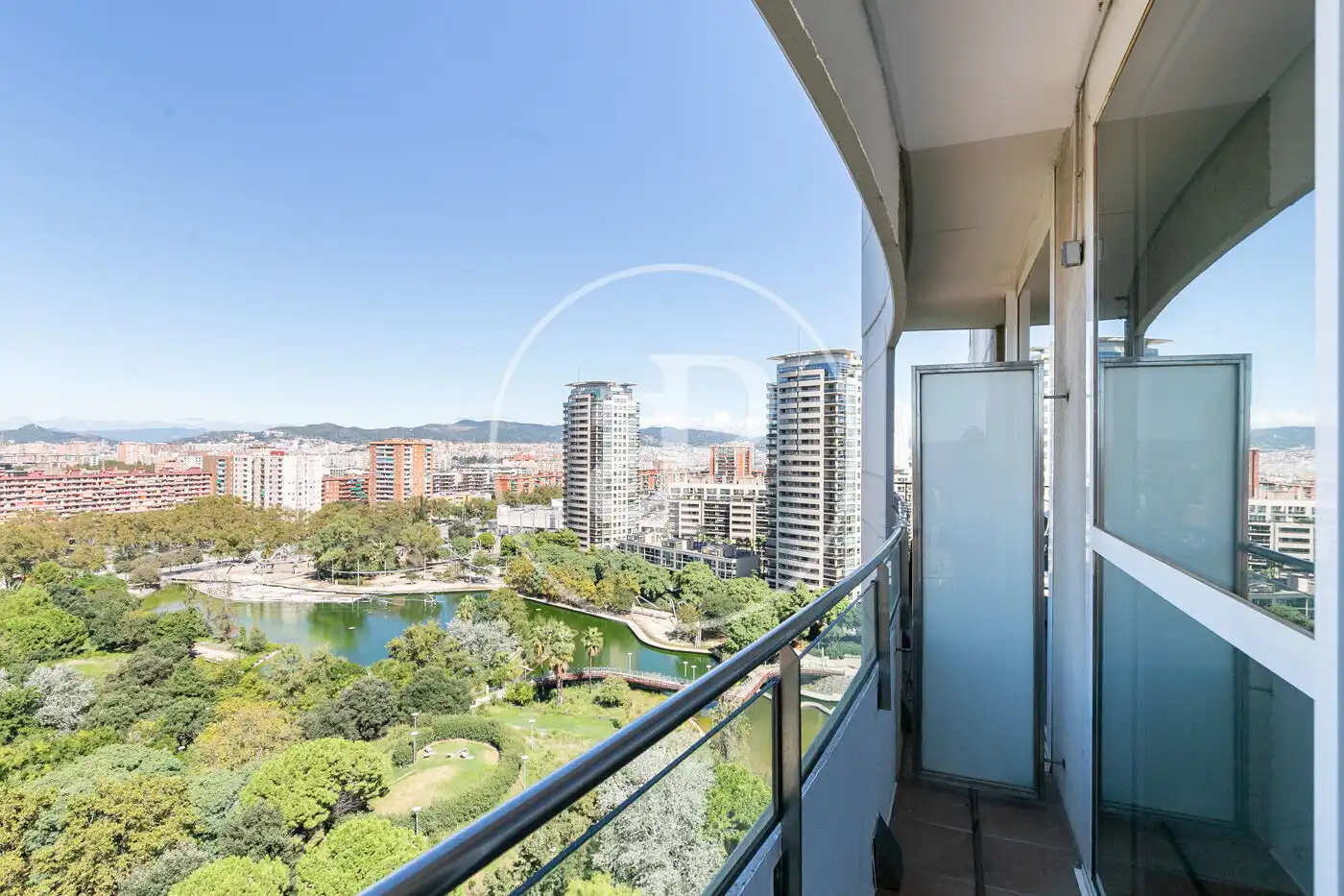 Vista exterior de Piso en venta en Barcelona con Aire acondicionado, Calefacción y Jardín privado