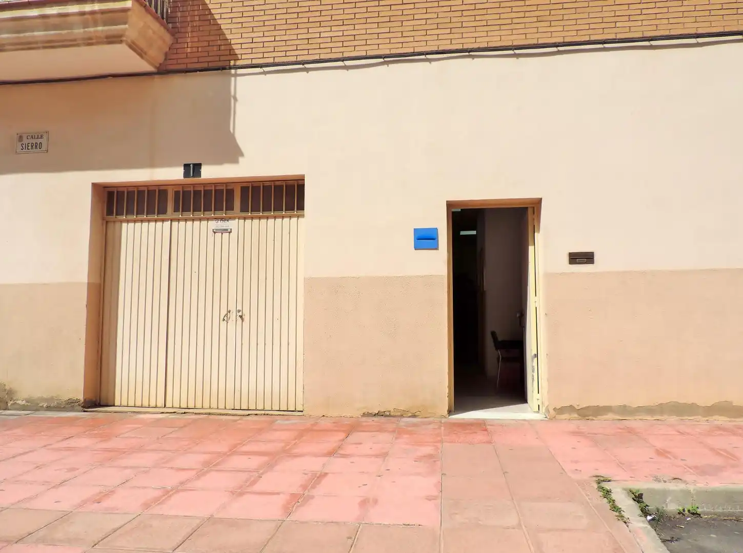 Exterior view of Commercial properties for sale in Almería  with Air Conditioner and Furnished