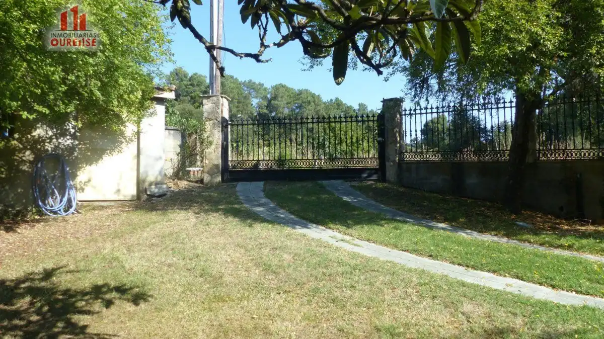 Garden of Houses for sale in Ourense Capital   with Heating, Terrace and Storage room