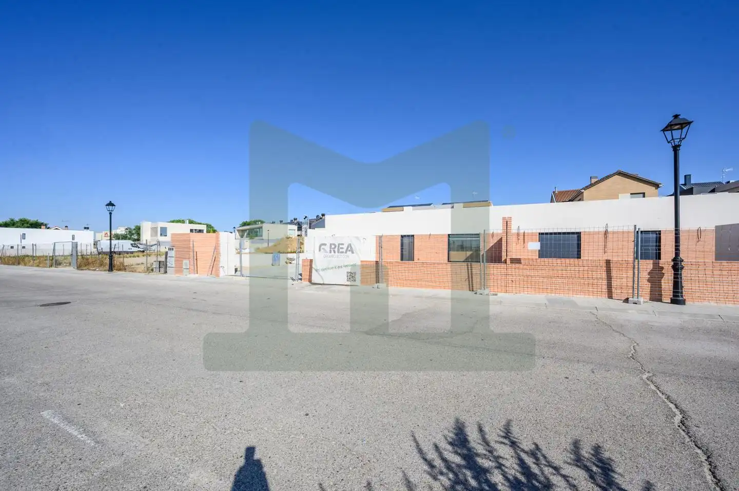 Vista exterior de Casa adosada en venta en Griñón con Calefacción, Jardín privado y Piscina