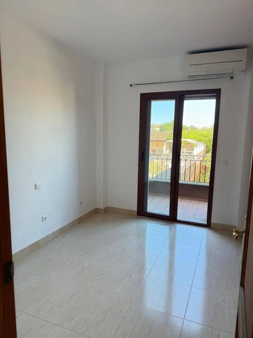 Casa a schiera con giardino in affitto a Pòrtol, imagen 27