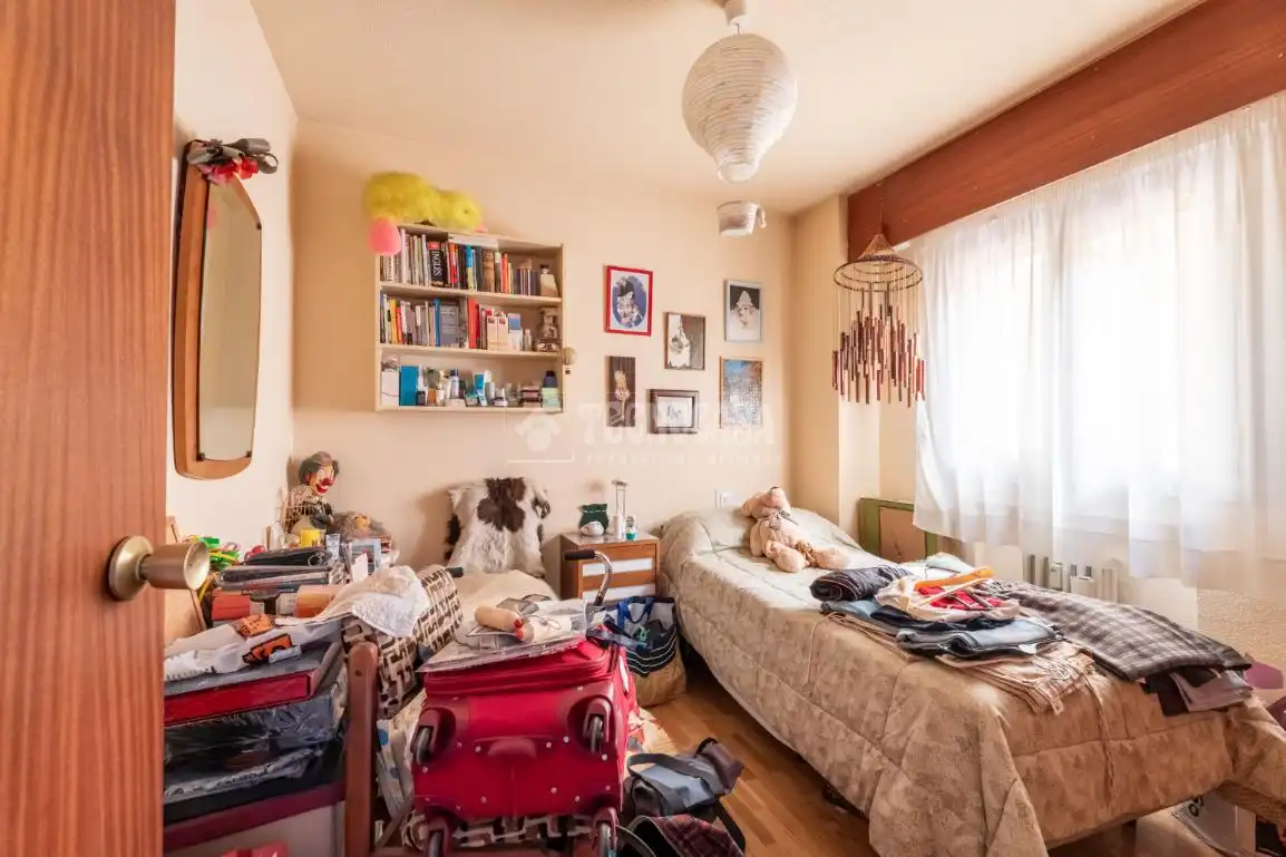 Habitación de Piso en venta en Las Rozas de Madrid con Calefacción, Terraza y Trastero