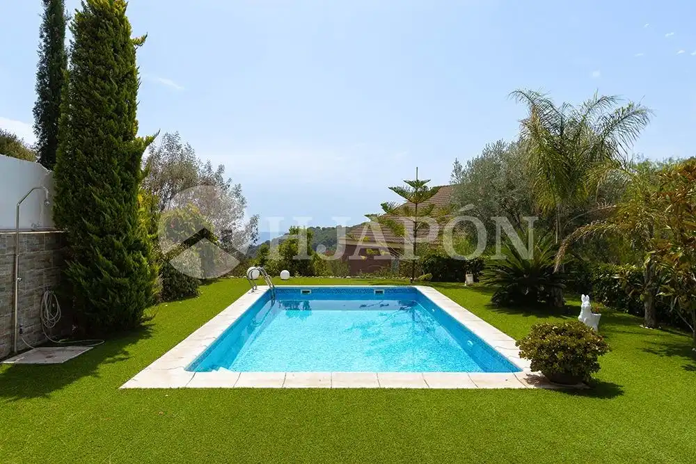 Swimming pool of Houses for sale in Alella  with Heating, Private garden and Terrace