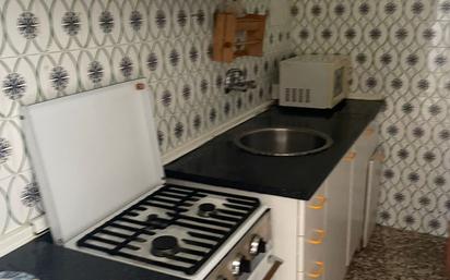 Kitchen of Flat for sale in Villarrobledo  with Terrace and Balcony