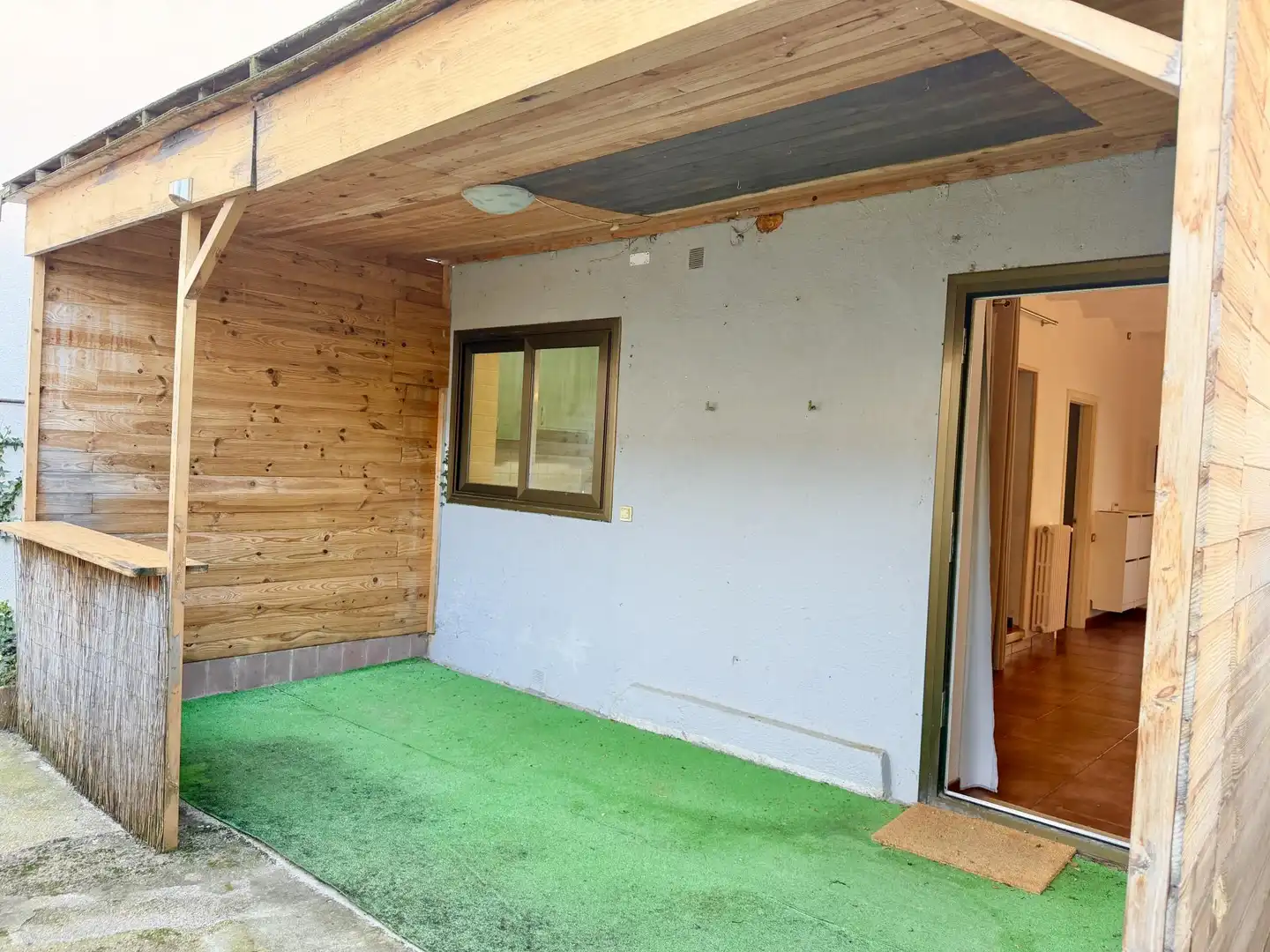 Casa adosada en venta en Guardiola de Berguedà con Calefacción, Terraza y Horno