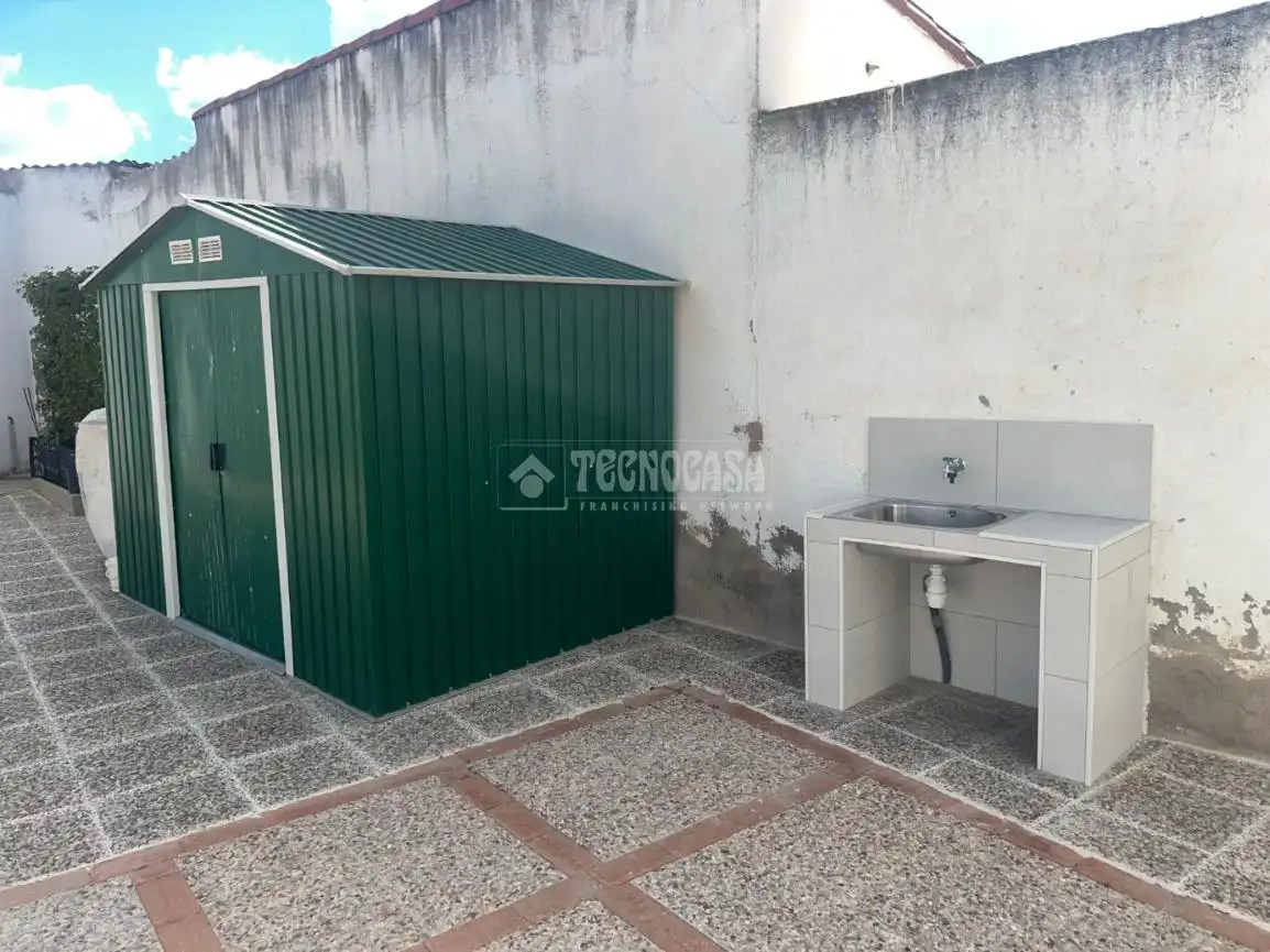 Jardín de Casa o chalet en venta en Madrid con Jardín privado y Alarma