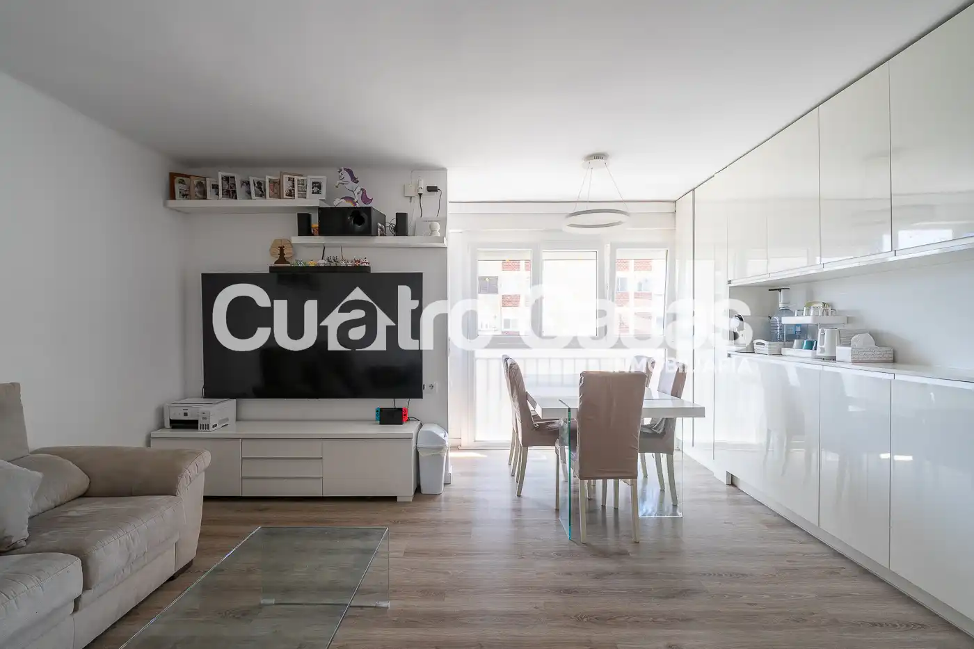 Sala de estar de Piso en venta en Barcelona con Aire acondicionado, Calefacción y Amueblado