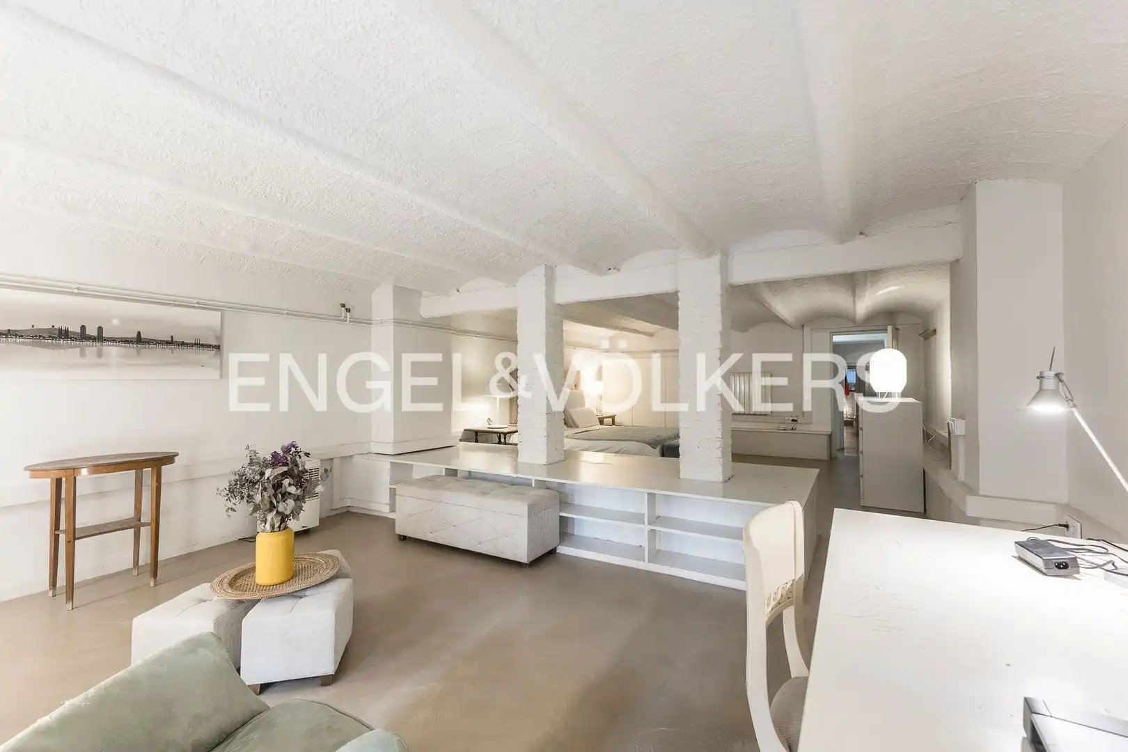 Dúplex en venta en Barcelona con Calefacción, Terraza y Trastero