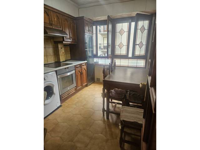 Piso en Venta en Calle LUIS DE URANZU en Pinar - Anaka - Belaskoenea
