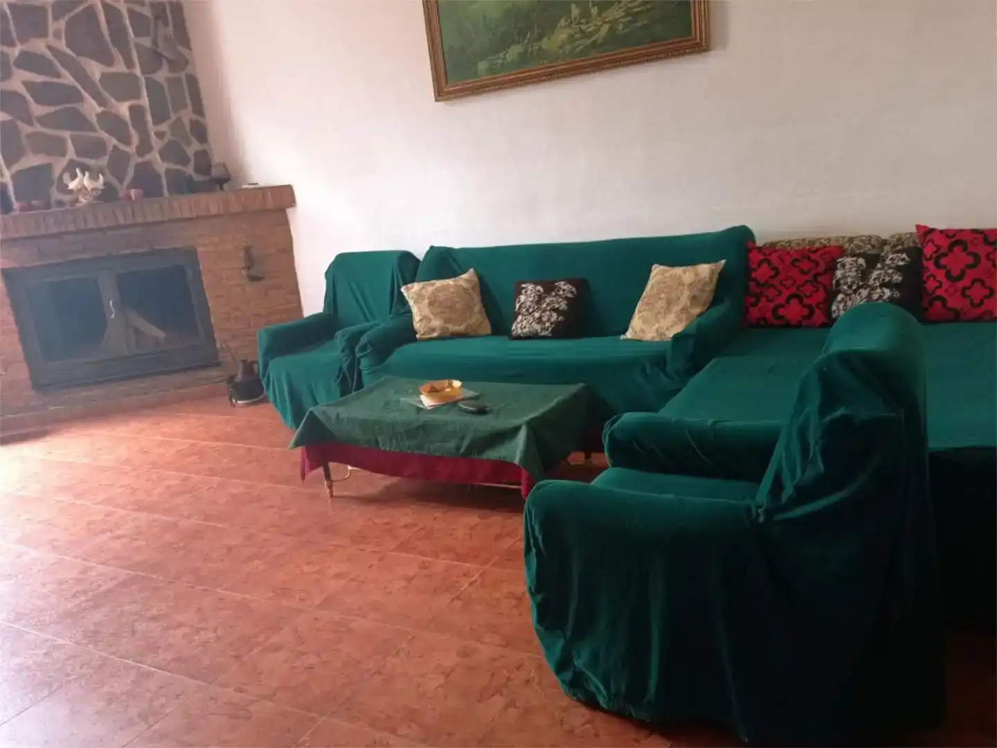 Sala d'estar de Finca rústica en venda en Moral de Calatrava amb Moblat i Balcó