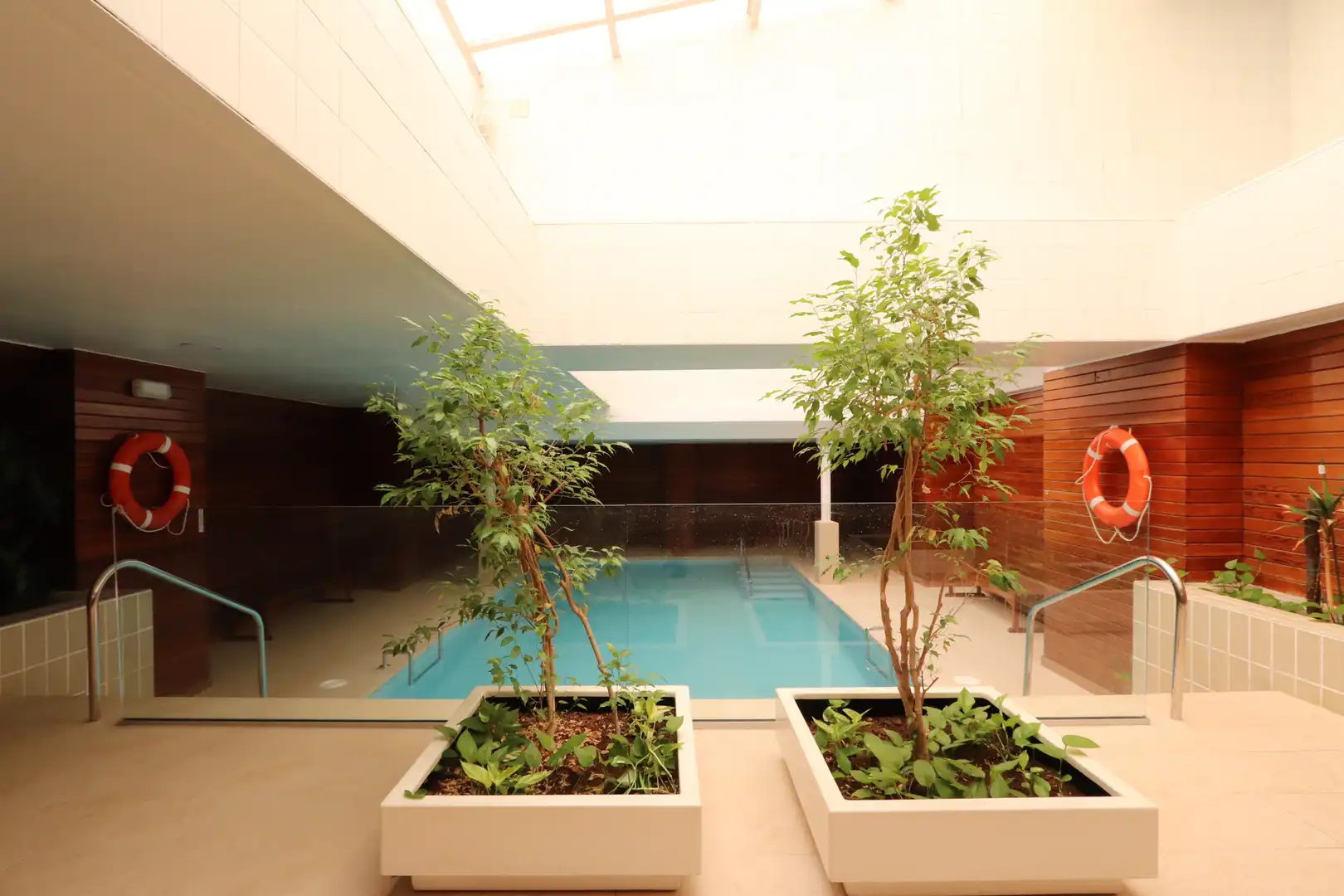Swimming pool of Flat for sale in Madrid  with Air Conditioner, Heating and Private garden
