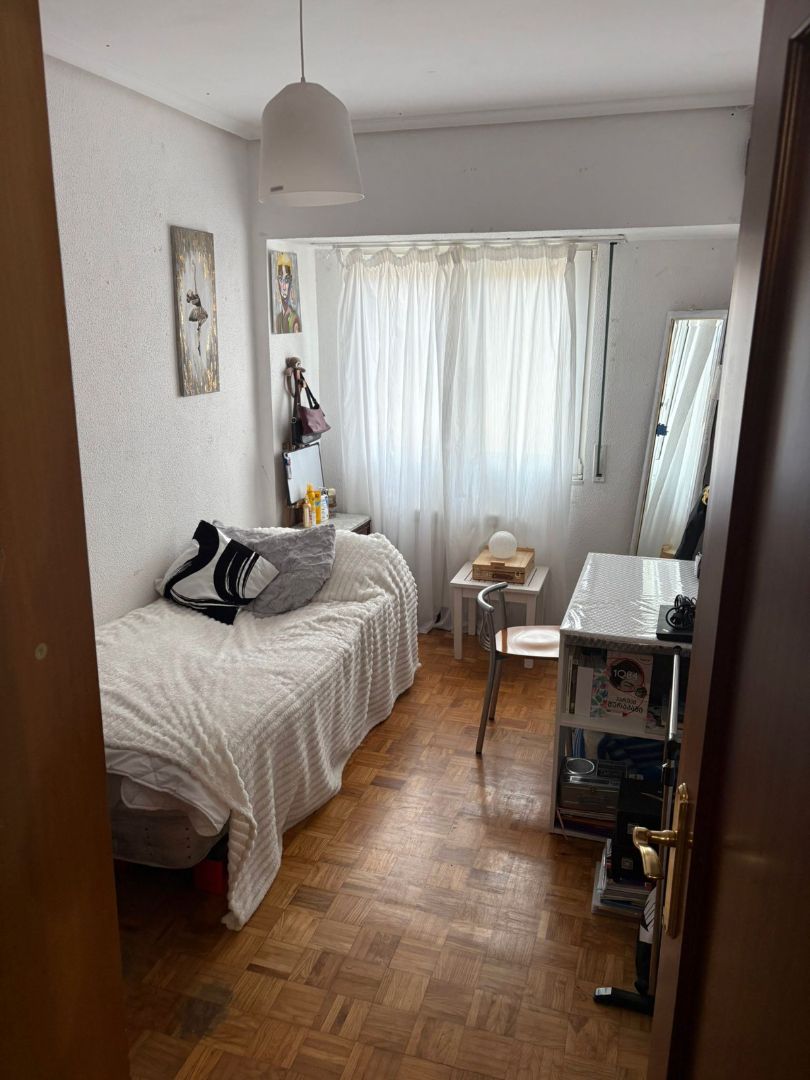 Dormitori de Pis en venda en Santander amb Calefacció, Parquet i Moblat