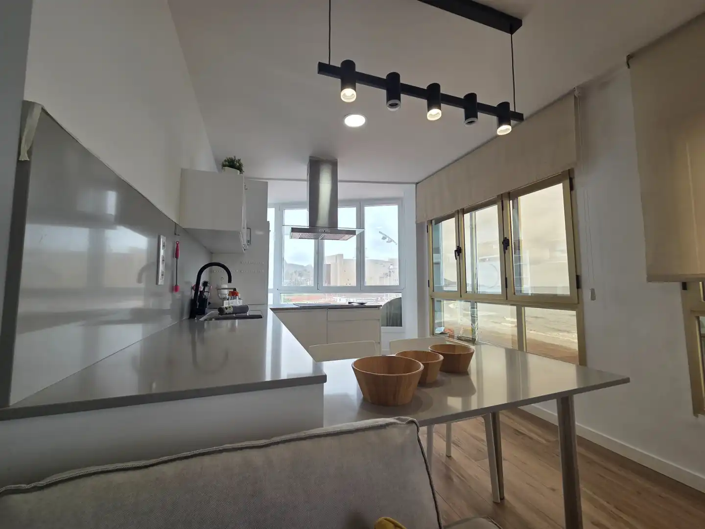 Kitchen of Flat for rent in Las Palmas de Gran Canaria  with Storage room, Furnished and Washing machine