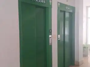 Wohnung zur Miete in Burgos mit Heizung, Parkett und Terrasse