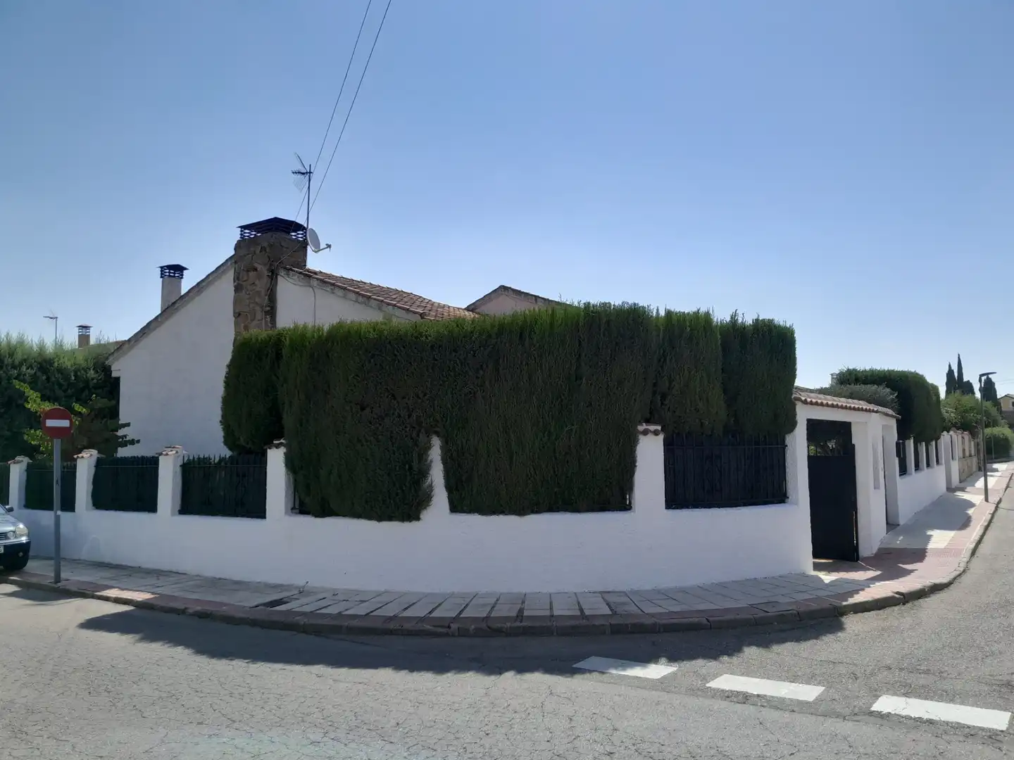 Vista exterior de Casa o chalet en venta en Cobisa con Calefacción, Jardín privado y Amueblado