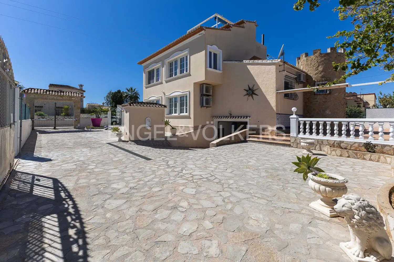Vista exterior de Finca rústica en venta en Els Poblets con Aire acondicionado, Calefacción y Jardín privado