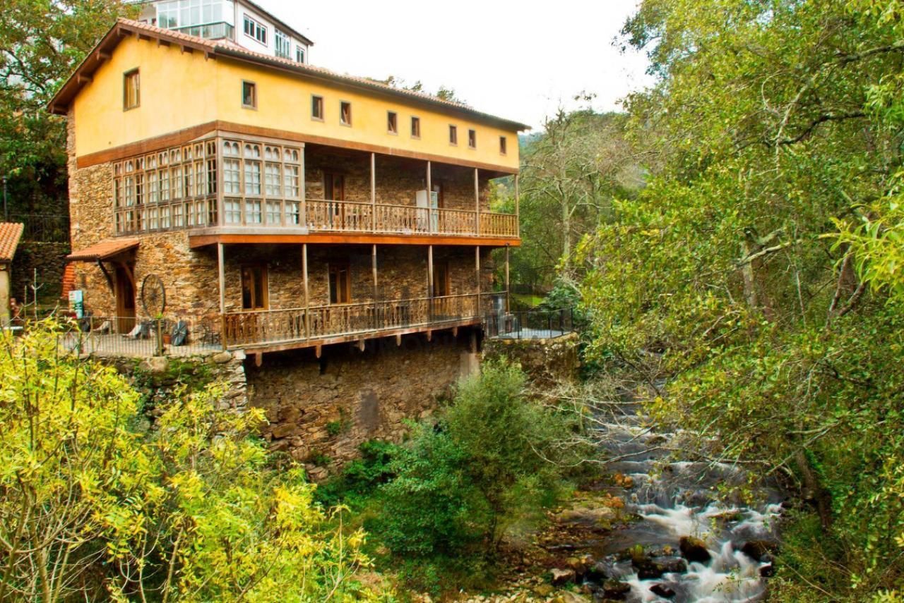 Vista exterior de Finca rústica en venda en A Peroxa  amb Jardí privat, Terrassa i Traster