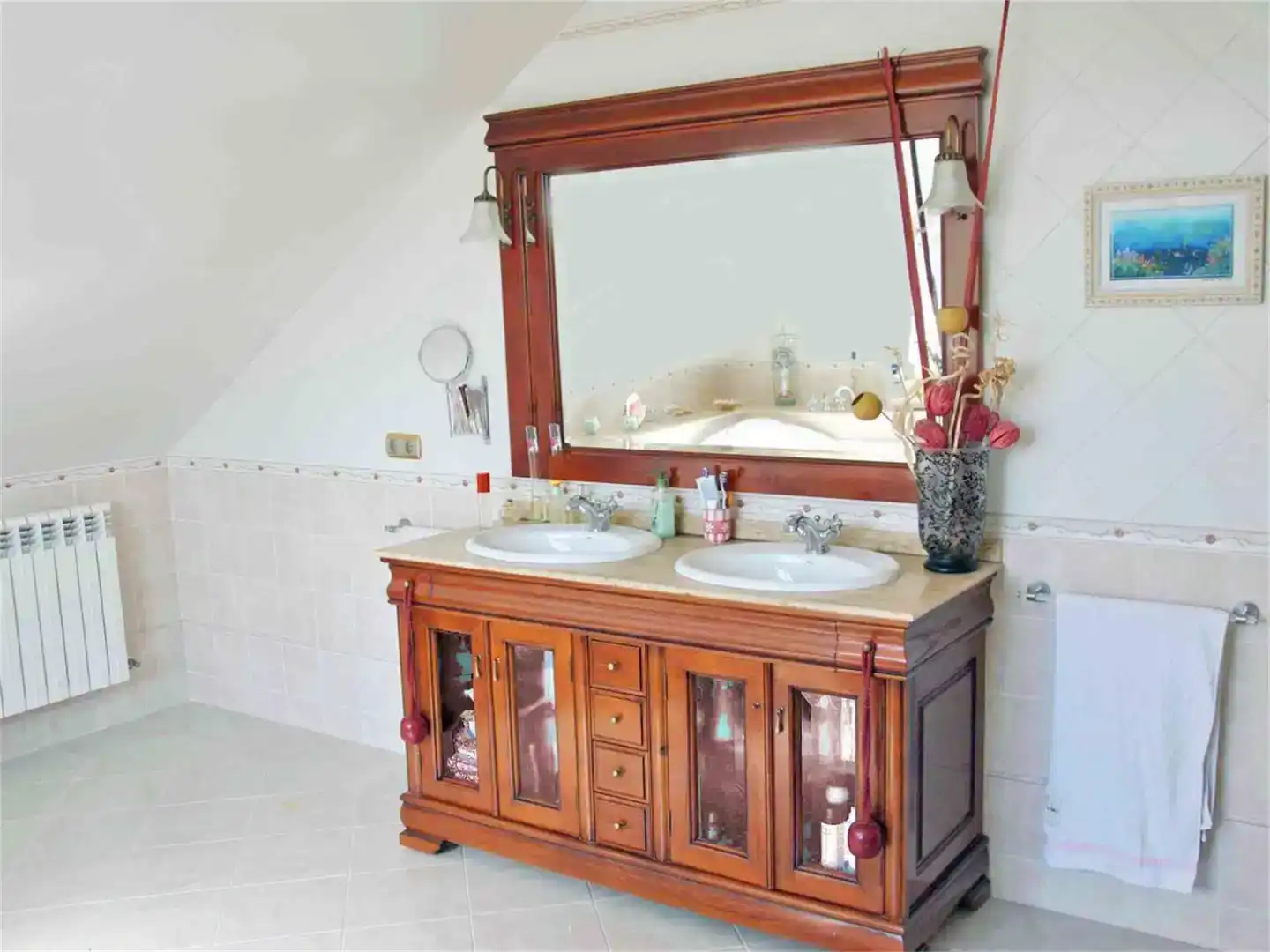 Baño de Casa o chalet en venta en Belmonte de Tajo con Aire acondicionado, Parquet y Piscina
