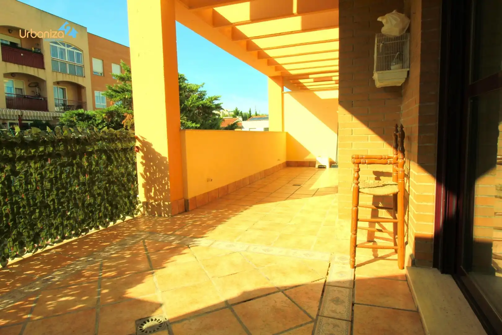 Flat with lift for sale in Calle HIERBABUENA LA