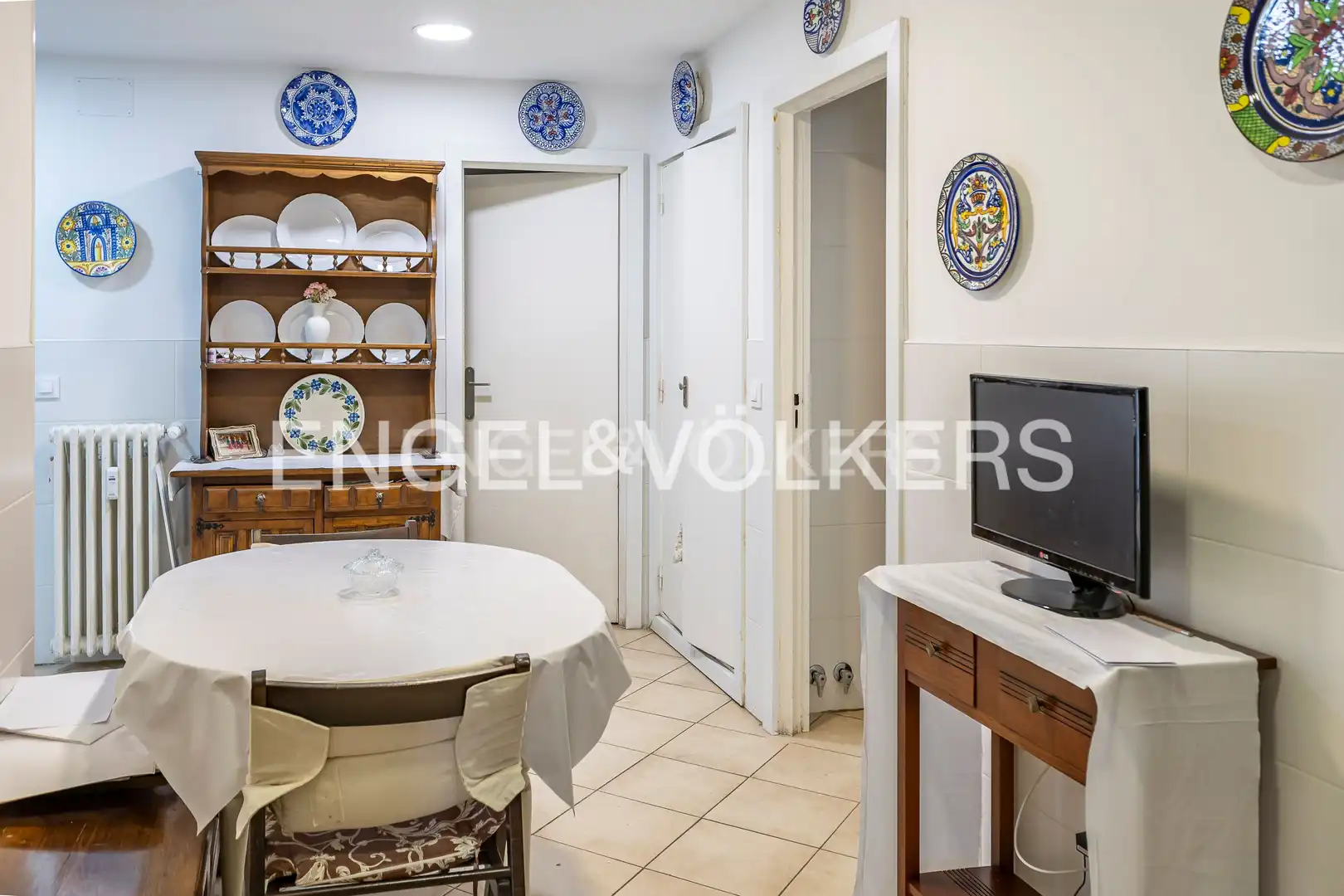 Kitchen of Flat for sale in Madrid  with Heating, Parquet flooring and Terrace