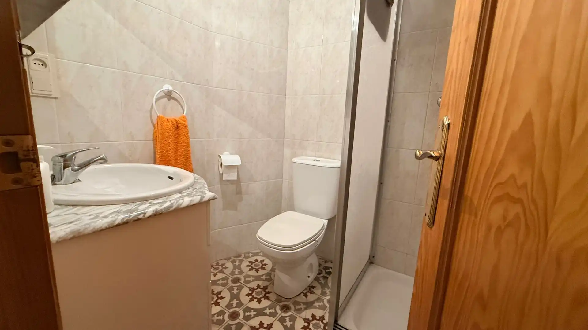 Bathroom of Houses for sale in Mosqueruela  with Terrace and Storage room