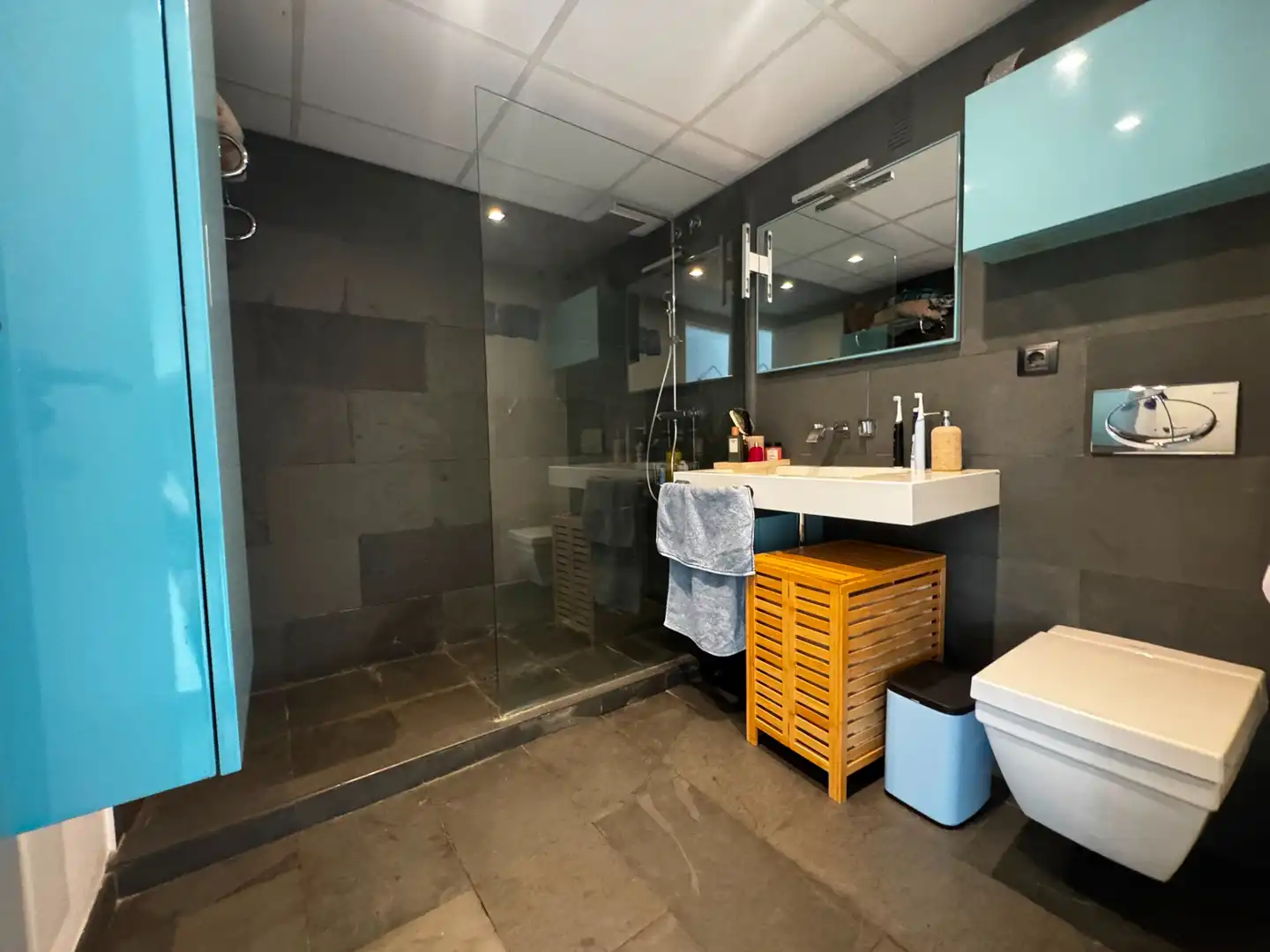 Baño de Ático en venta en Alicante / Alacant con Aire acondicionado, Terraza y Amueblado