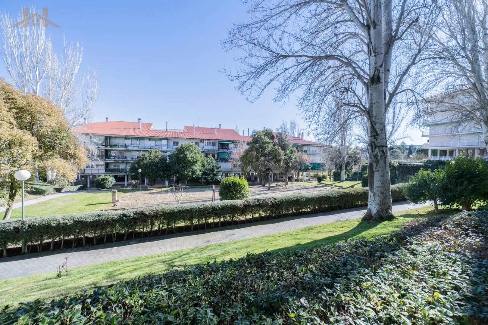 Vista exterior de Dúplex en venta en Móstoles con Aire acondicionado, Calefacción y Parquet