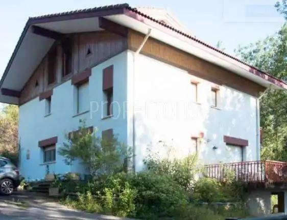 Vista exterior de Casa o chalet en venta en Zamudio
