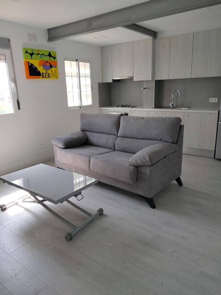 Flat to rent in Carrer de l'Arabista Ambrosio Huici, Na Rovella - Hermanos Maristas