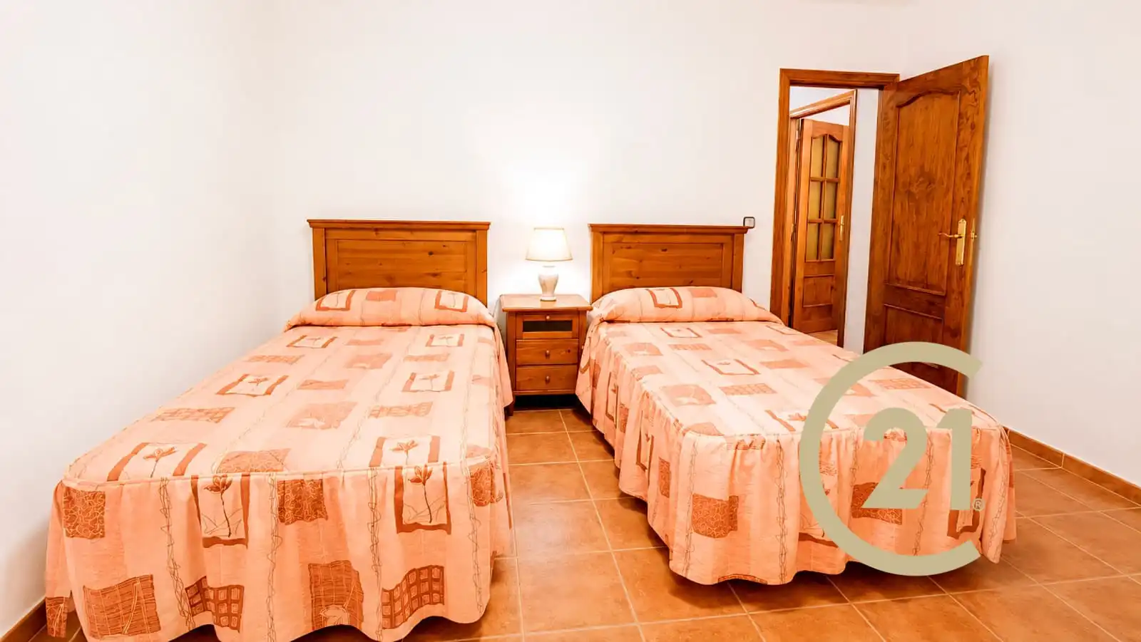 Schlafzimmer von Einfamilien-Reihenhaus zum Verkauf in Cartajima mit Heizung, Terrasse und Abstellraum