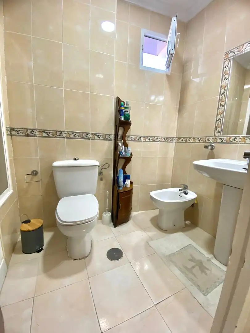 Baño de Piso en venta en Sanlúcar de Barrameda con Aire acondicionado y Balcón