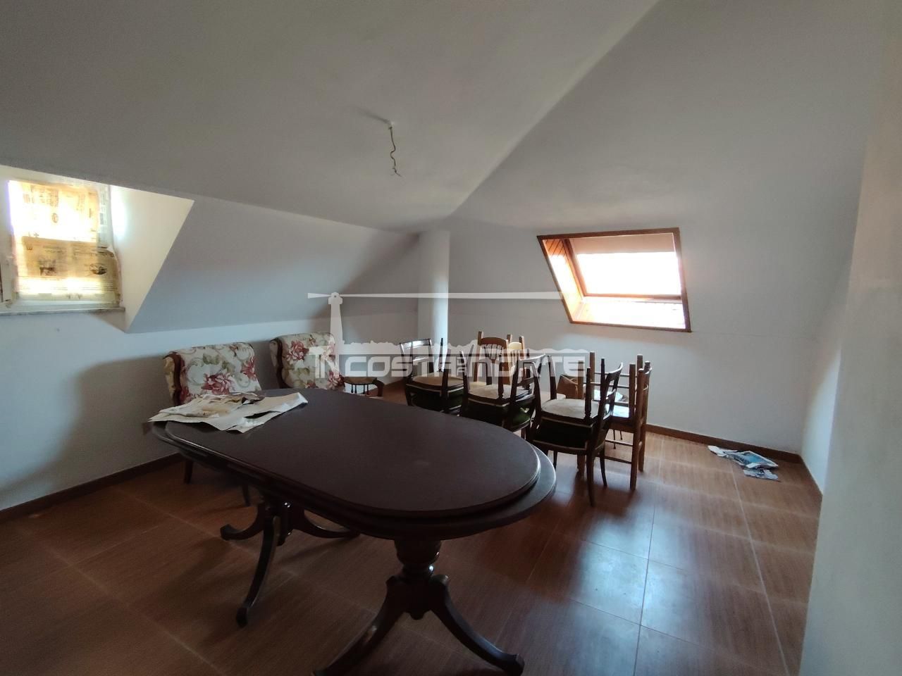 Attic for sale in Cee