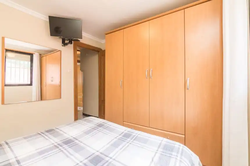 Dormitori de Casa o xalet en venda en Tibi amb Aire condicionat, Piscina i Moblat