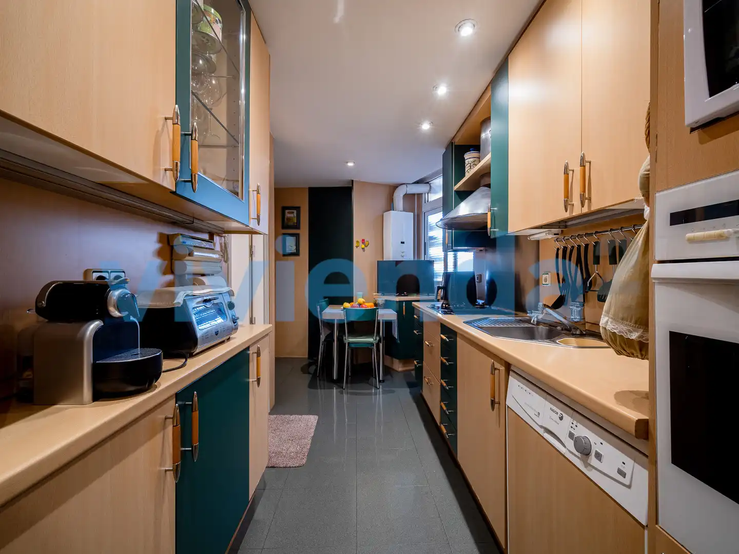 Kitchen of Flat for sale in  Madrid Capital  with Air Conditioner, Heating and Storage room