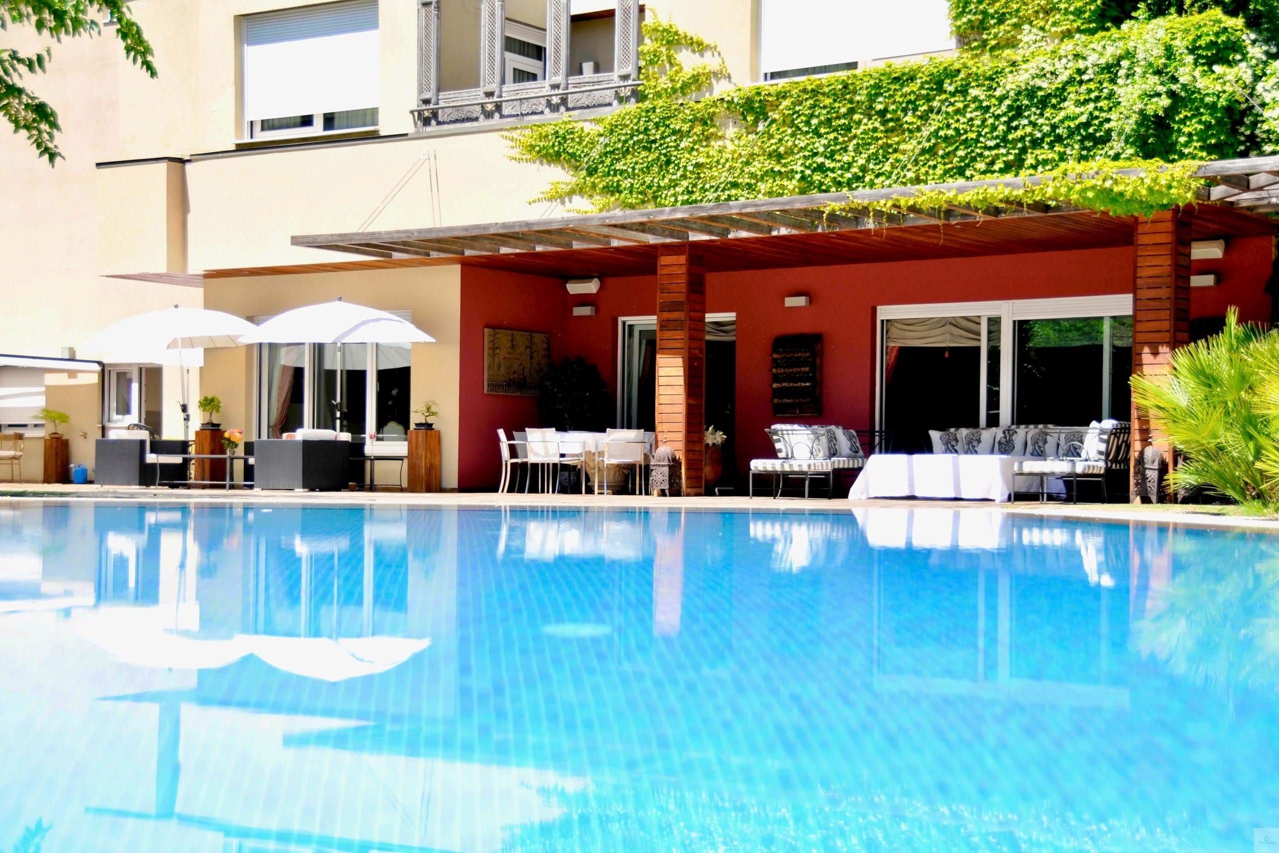 Swimming pool of House or chalet to rent in  Madrid Capital  with Air Conditioner, Heating and Terrace