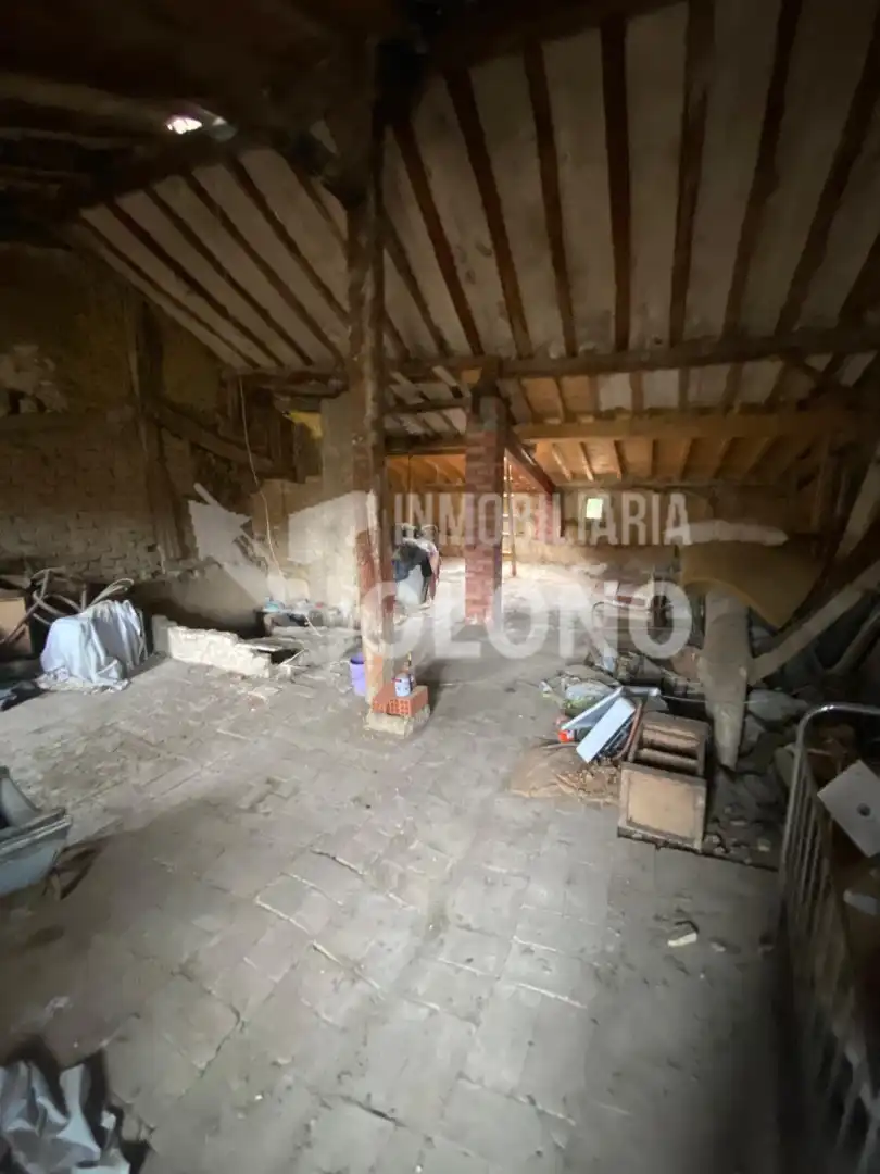 Finca rústica en venda en Rodezno amb Traster
